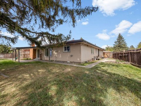 Tiny photo for 4316 El Cerrito Way, Klamath Falls, OR 97603 (MLS # 220221189)