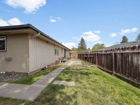 Tiny photo for 4316 El Cerrito Way, Klamath Falls, OR 97603 (MLS # 220221189)