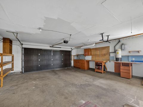 Tiny photo for 4316 El Cerrito Way, Klamath Falls, OR 97603 (MLS # 220221189)