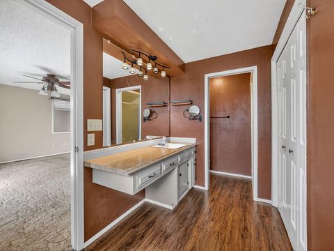 Tiny photo for 4316 El Cerrito Way, Klamath Falls, OR 97603 (MLS # 220221189)