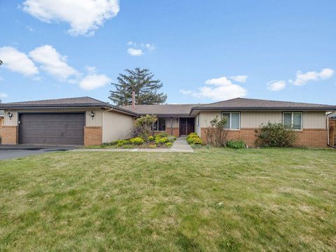 Photo of 4316 El Cerrito Way, Klamath Falls, OR 97603 (MLS # 220221189)