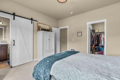 Tiny photo for 7573 SE Quail Canyon Road, Prineville, OR 97754 (MLS # 220212464)