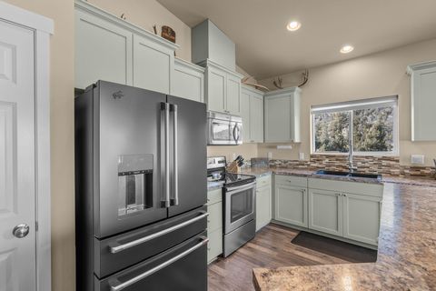 Tiny photo for 7573 SE Quail Canyon Road, Prineville, OR 97754 (MLS # 220212464)