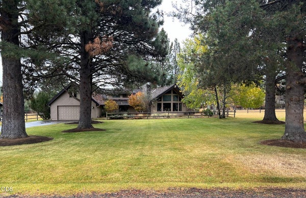 26247 SW METOLIUS MEADOWS DR, CAMP SHERMAN, OR 97730 - Image de41aa7e111c09d4947ef189f8f00bce/4058262818