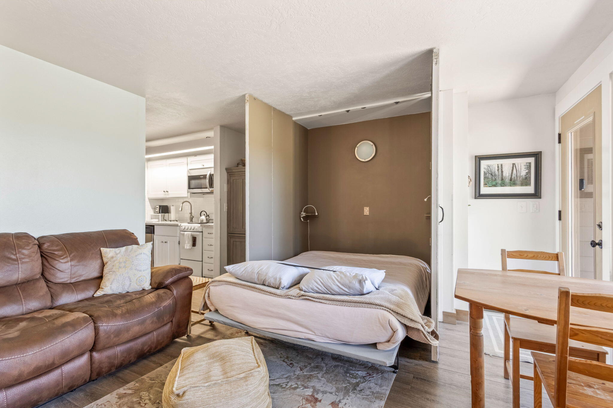 Inn Of The 7th - Residential