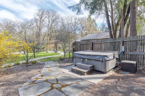 Tiny photo for 444 Sheraton Drive, Williams, OR 97544 (MLS # 220217827)