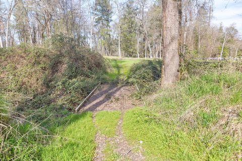 Tiny photo for 444 Sheraton Drive, Williams, OR 97544 (MLS # 220217827)