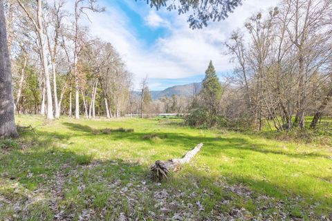 Tiny photo for 444 Sheraton Drive, Williams, OR 97544 (MLS # 220217827)