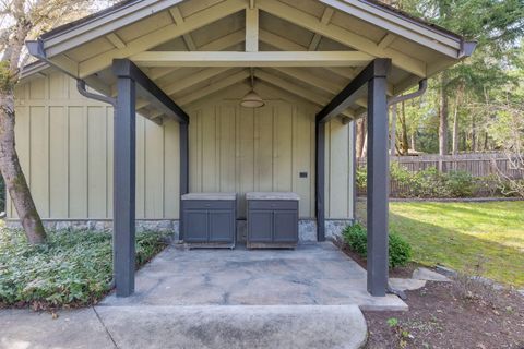 Tiny photo for 444 Sheraton Drive, Williams, OR 97544 (MLS # 220217827)