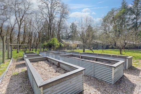 Tiny photo for 444 Sheraton Drive, Williams, OR 97544 (MLS # 220217827)