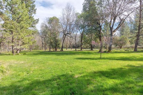Tiny photo for 444 Sheraton Drive, Williams, OR 97544 (MLS # 220217827)