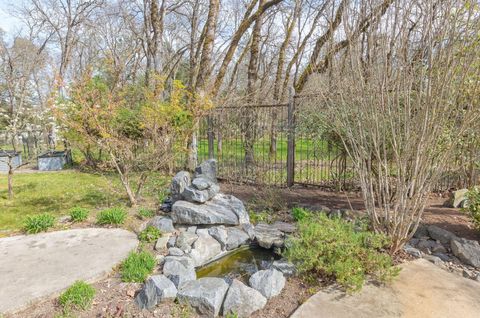 Tiny photo for 444 Sheraton Drive, Williams, OR 97544 (MLS # 220217827)