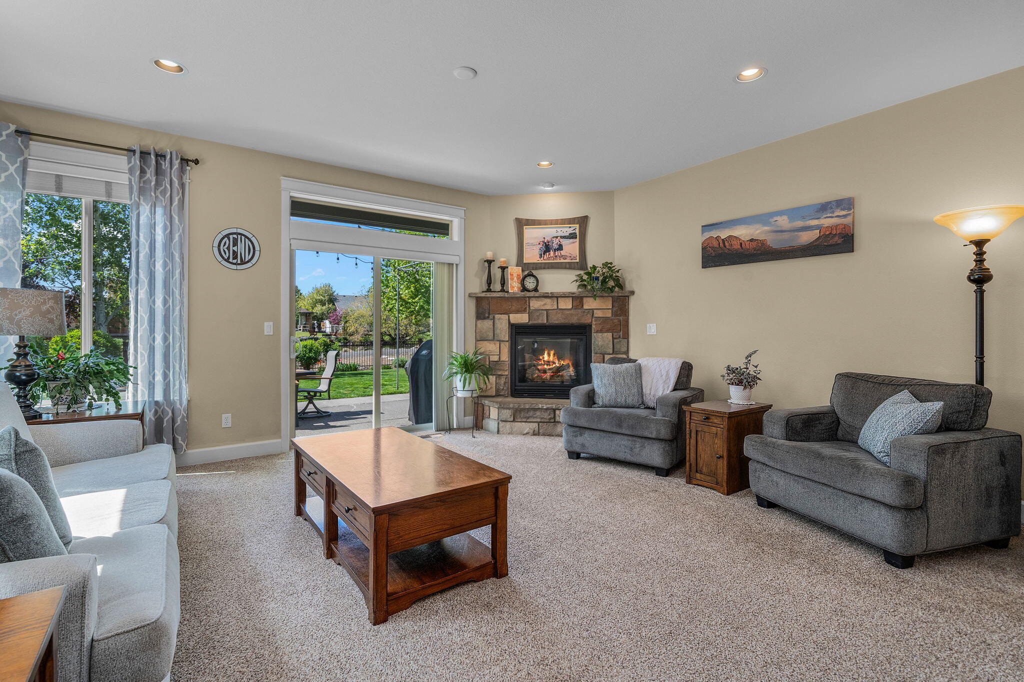 Lava Ridges - Residential