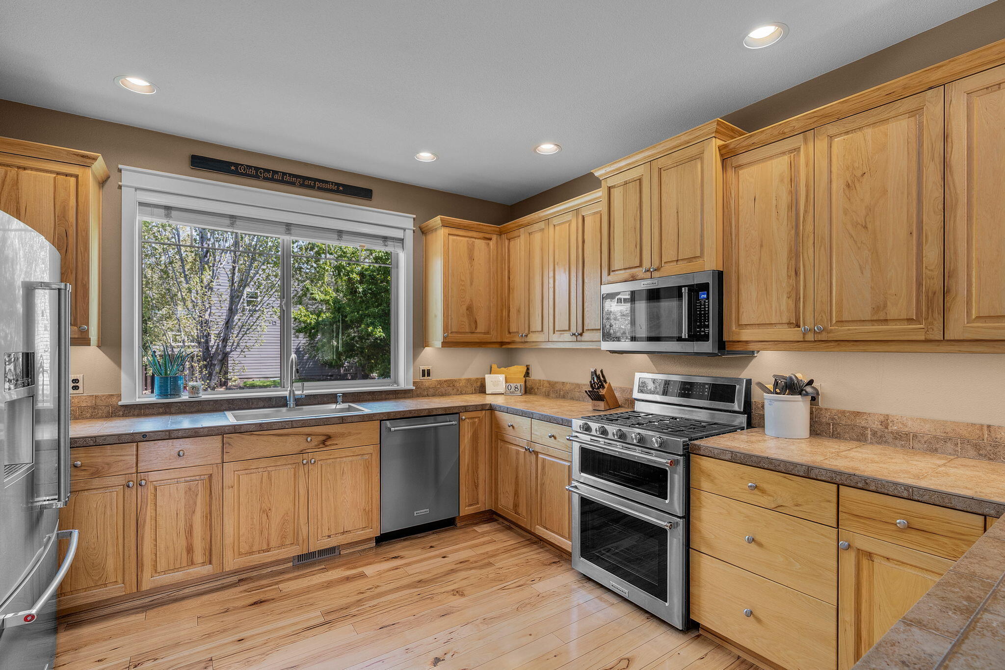 Lava Ridges - Residential