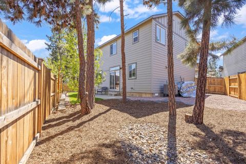 Tiny photo for 746 N Roundhouse Court, Sisters, OR 97759 (MLS # 220219537)