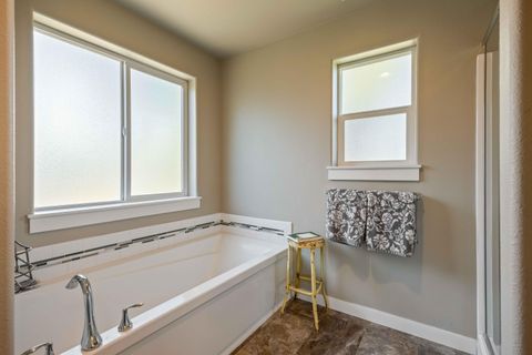 Tiny photo for 746 N Roundhouse Court, Sisters, OR 97759 (MLS # 220219537)