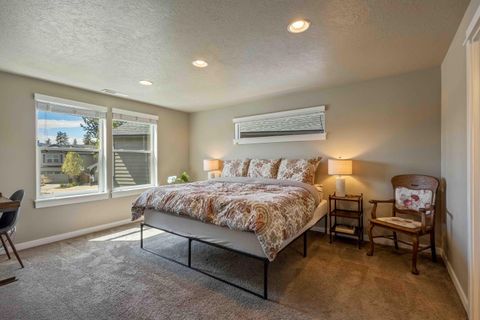 Tiny photo for 746 N Roundhouse Court, Sisters, OR 97759 (MLS # 220219537)