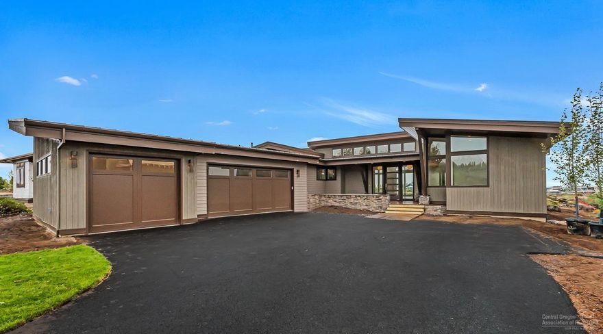 Luxurious finishes and breathtaking views will leave nothing to be desired in Tetherow's highly sought after Heath neighborhood. The spacious single level floor plan features abundant windows and an entertainer's great room and kitchen that opens onto the expansive patio. A private office is tucked away near the master suite. Two additional guest rooms located on the opposite wing. 3-car garage with additional storage area.