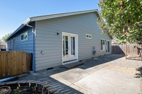 Tiny photo for 3460 Poppywoods Drive, Medford, OR 97504 (MLS # 220226876)