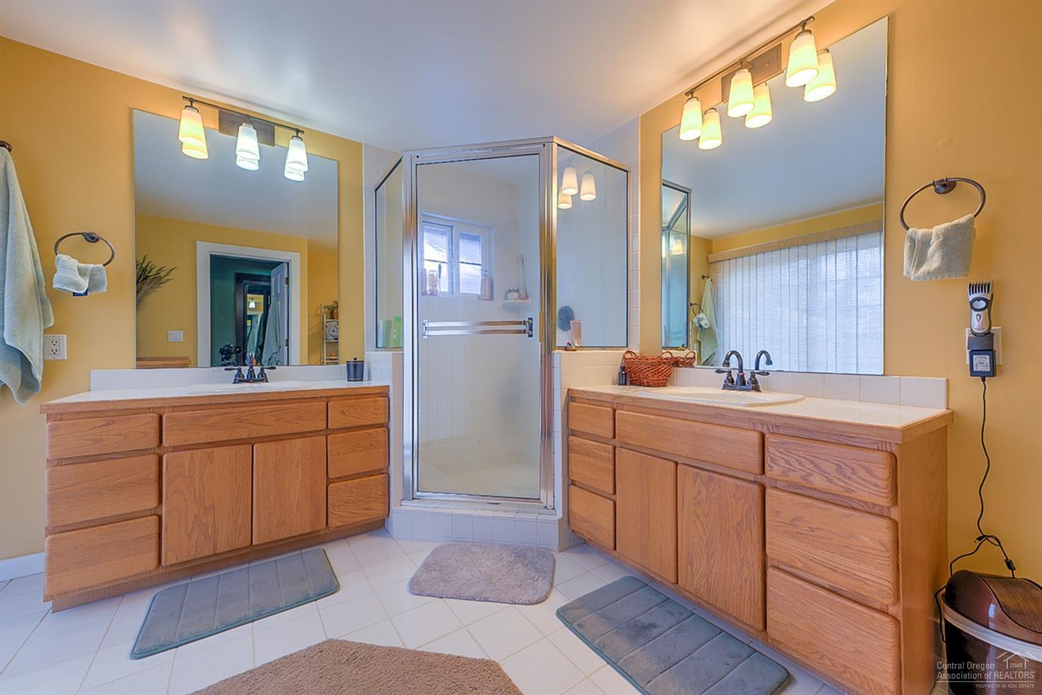 Glacier View - Residential