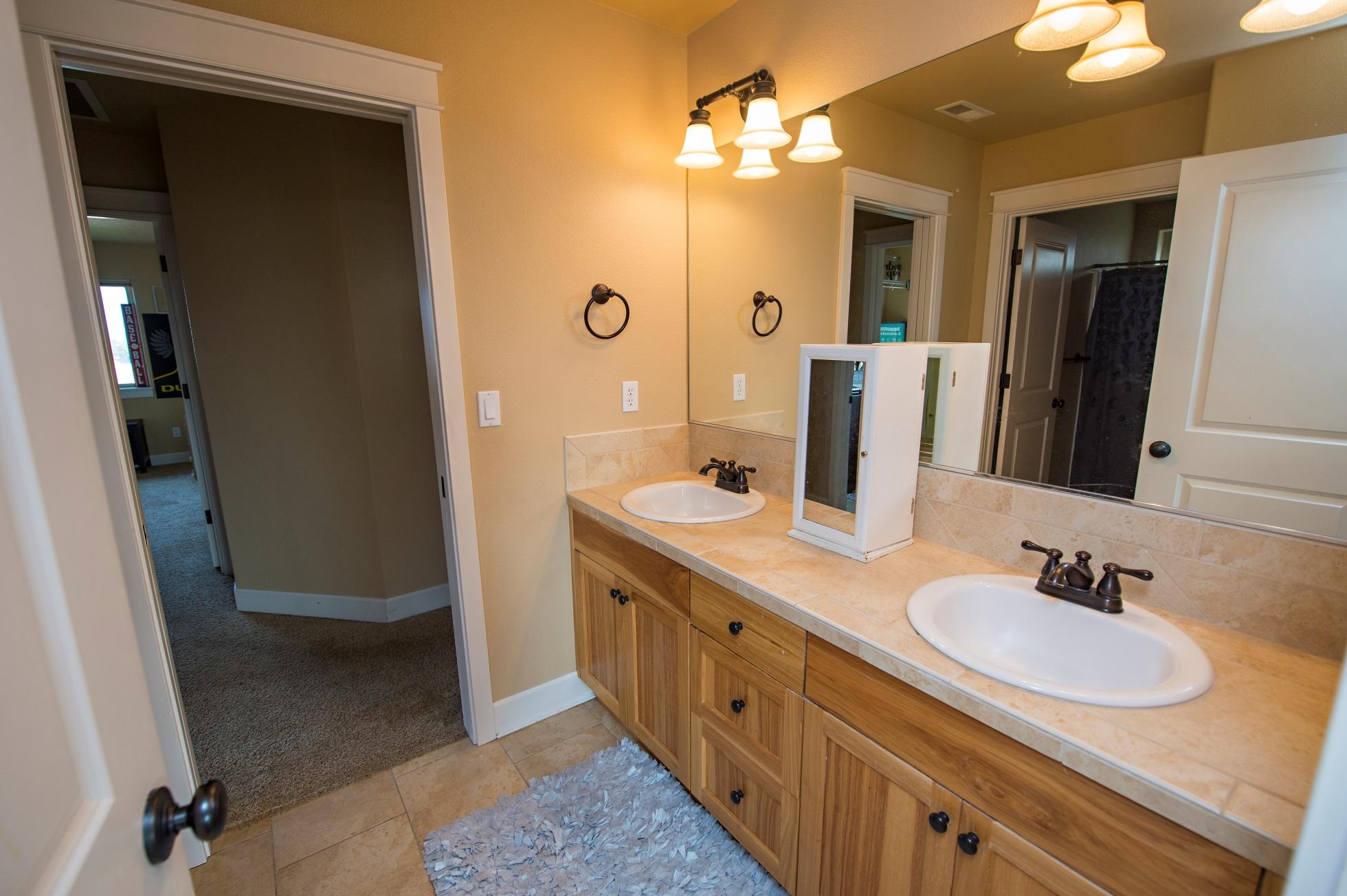 Fieldstone Crossing - Residential