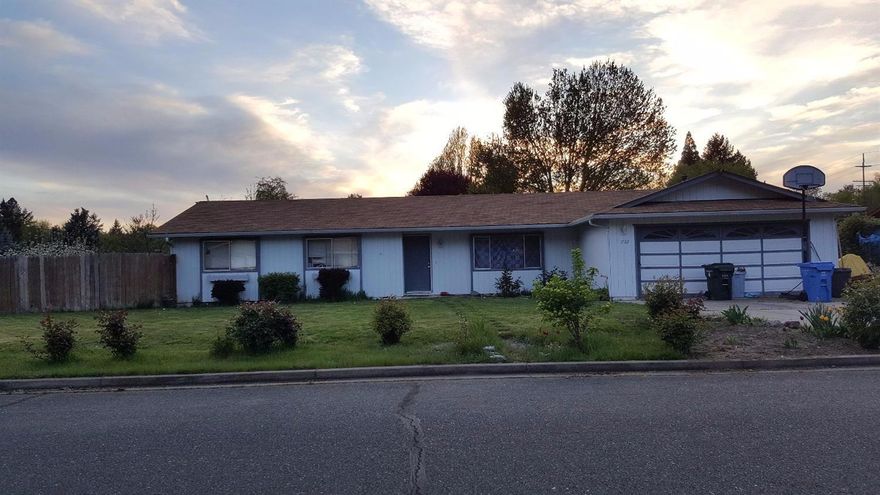 Great open floor plan. Featuring 3 bedrooms, 2 baths with a Formal Dining and Formal Living Room. Bring this home back to life with a little TLC.