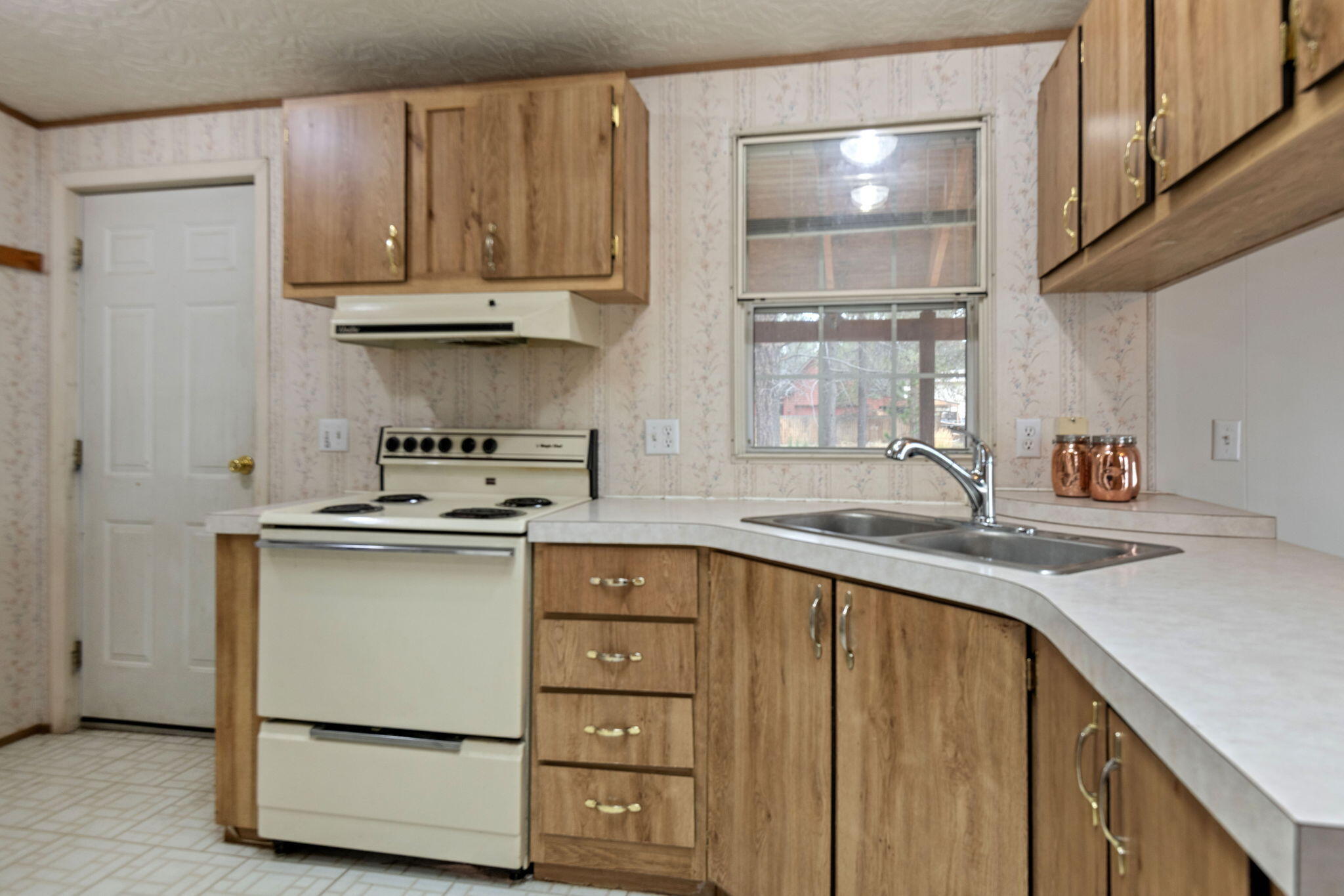 Cw Reeve Resort - Residential