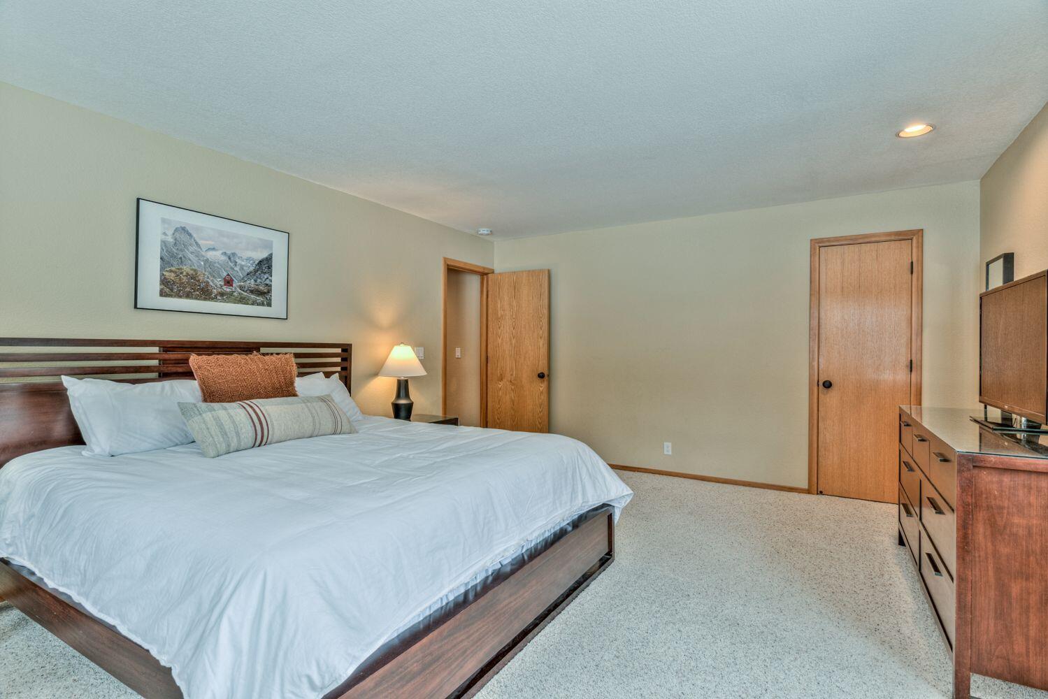 Fairway Point Villag - Residential