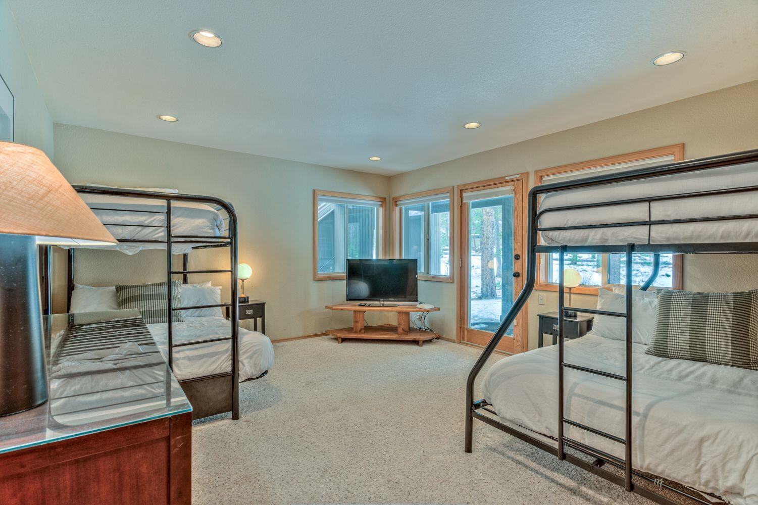 Fairway Point Villag - Residential