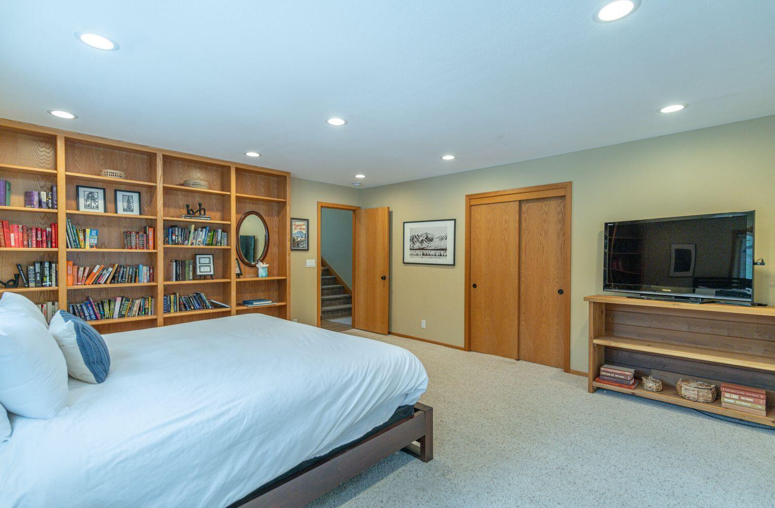 Fairway Point Villag - Residential