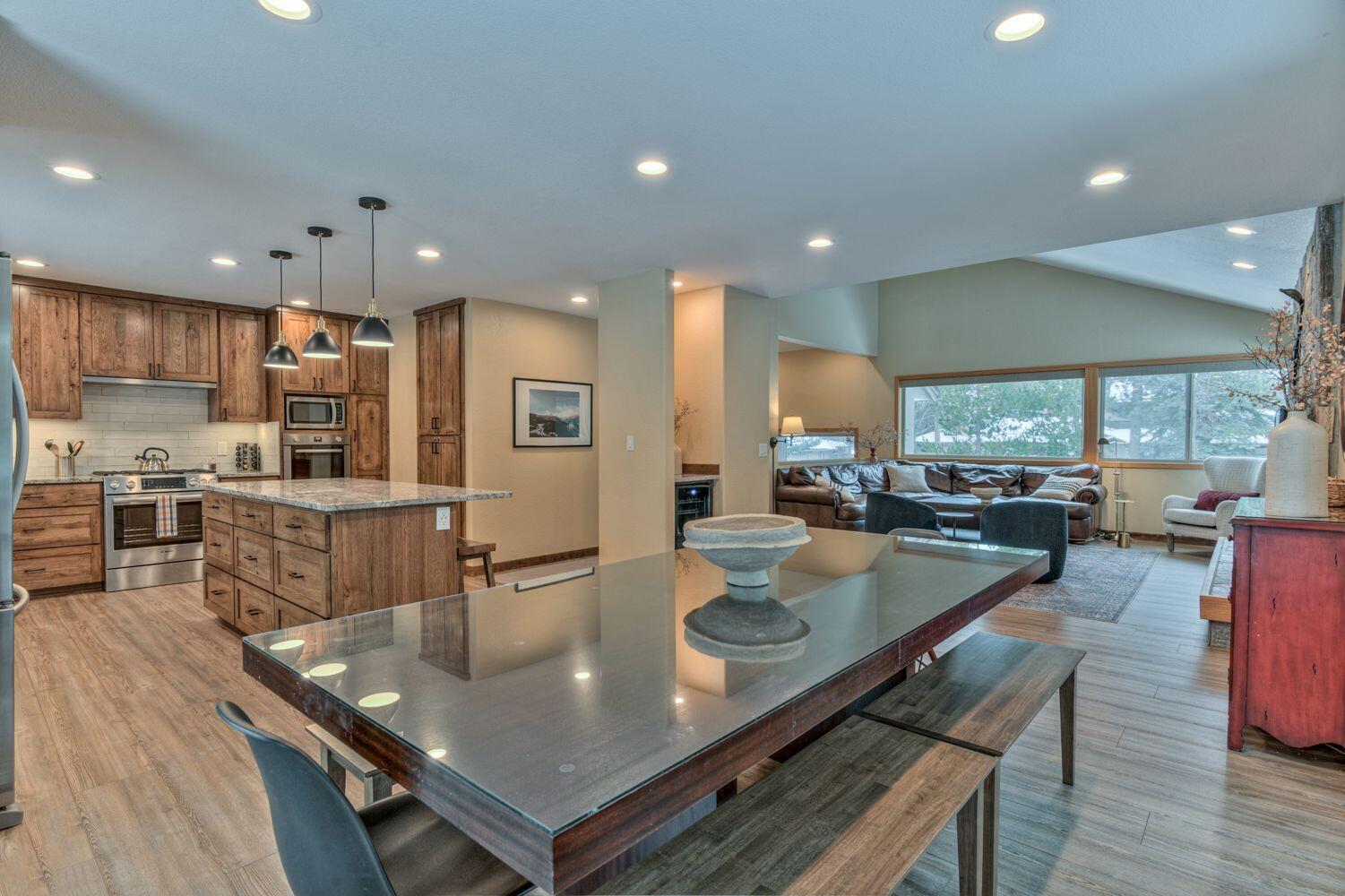 Fairway Point Villag - Residential