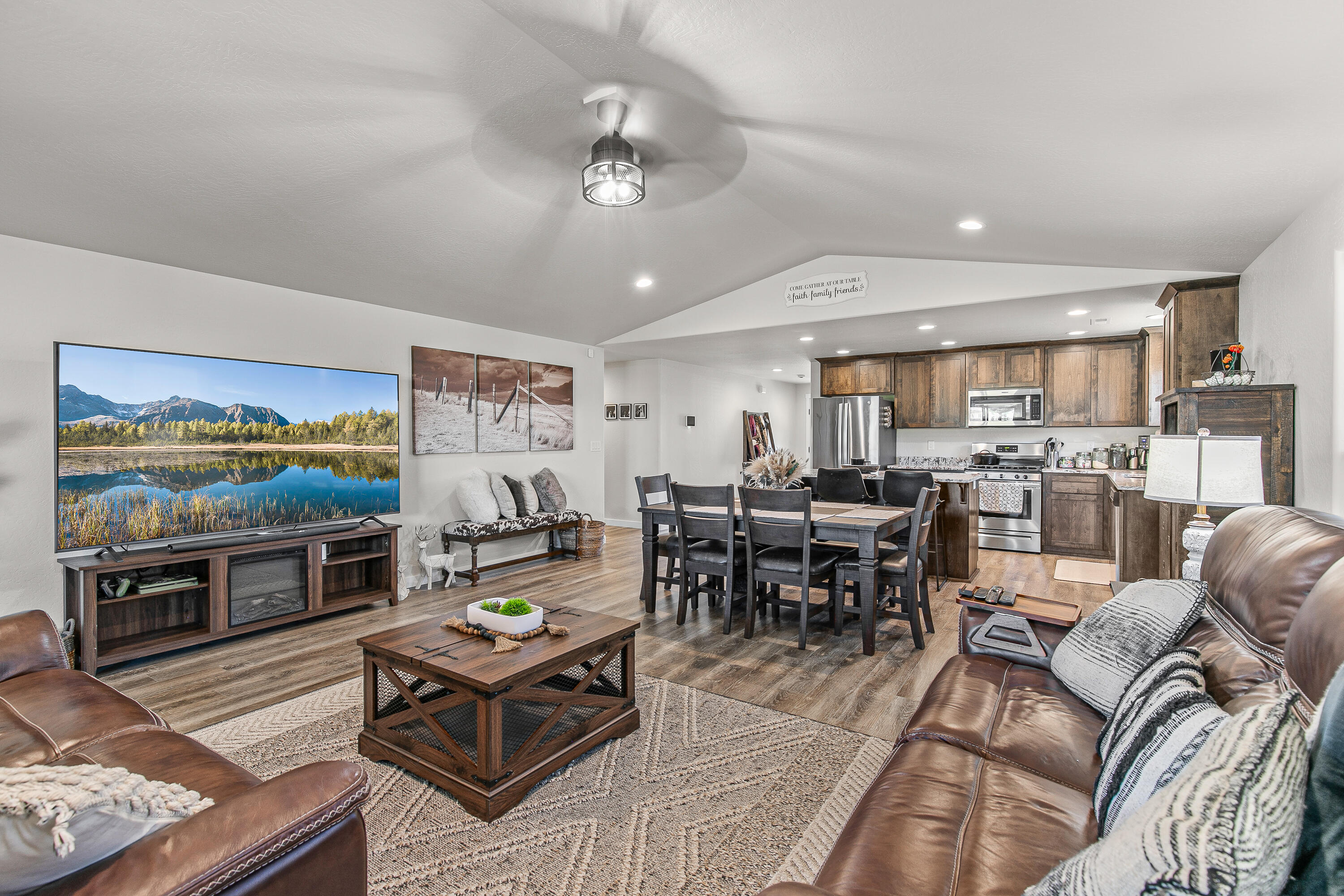 Eagle Point Meadows - Residential