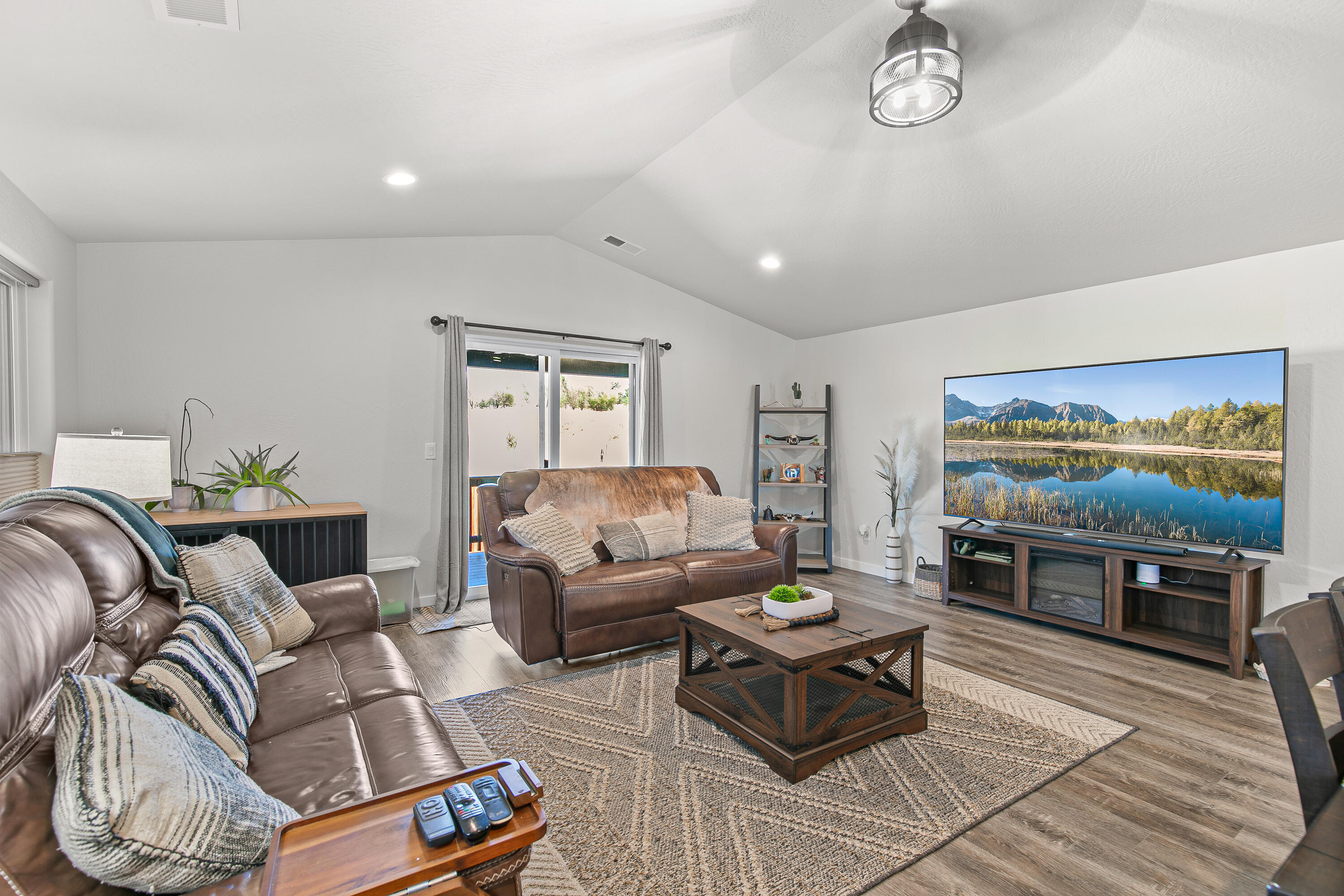 Eagle Point Meadows - Residential