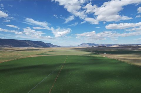 Tiny photo for 22566 Highway 140, Adel, OR 97620 (MLS # 220210443)