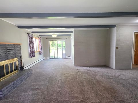 Tiny photo for 535 Pacific Terrace, Klamath Falls, OR 97601 (MLS # 220219524)