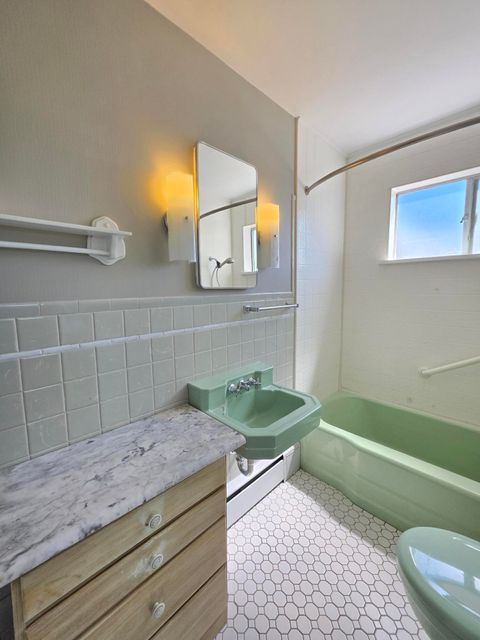 Tiny photo for 535 Pacific Terrace, Klamath Falls, OR 97601 (MLS # 220219524)