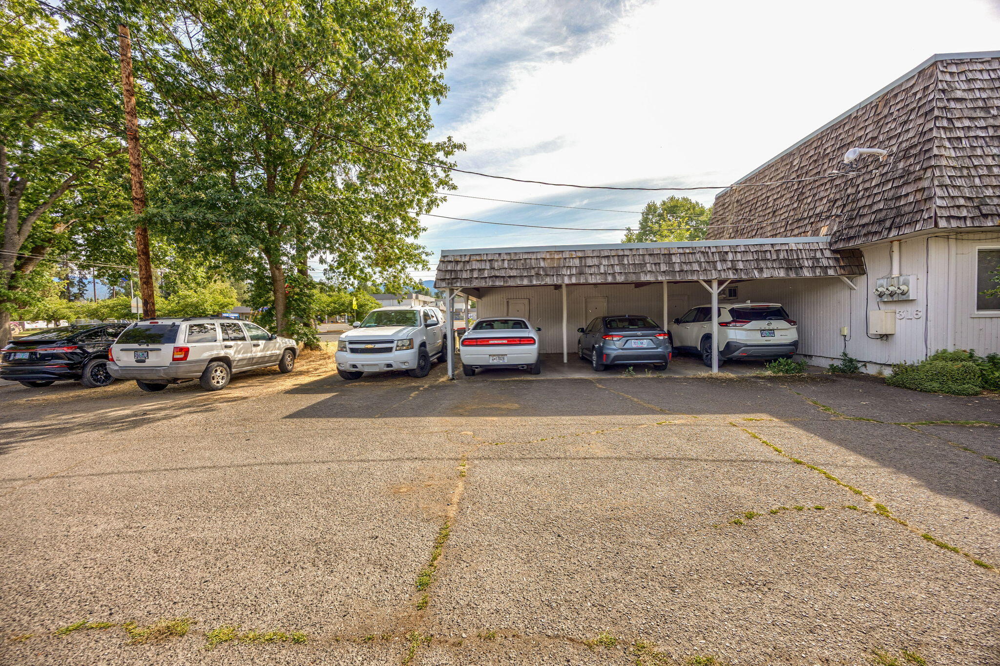 April Addition To The City Of Phoenix - Residential Income