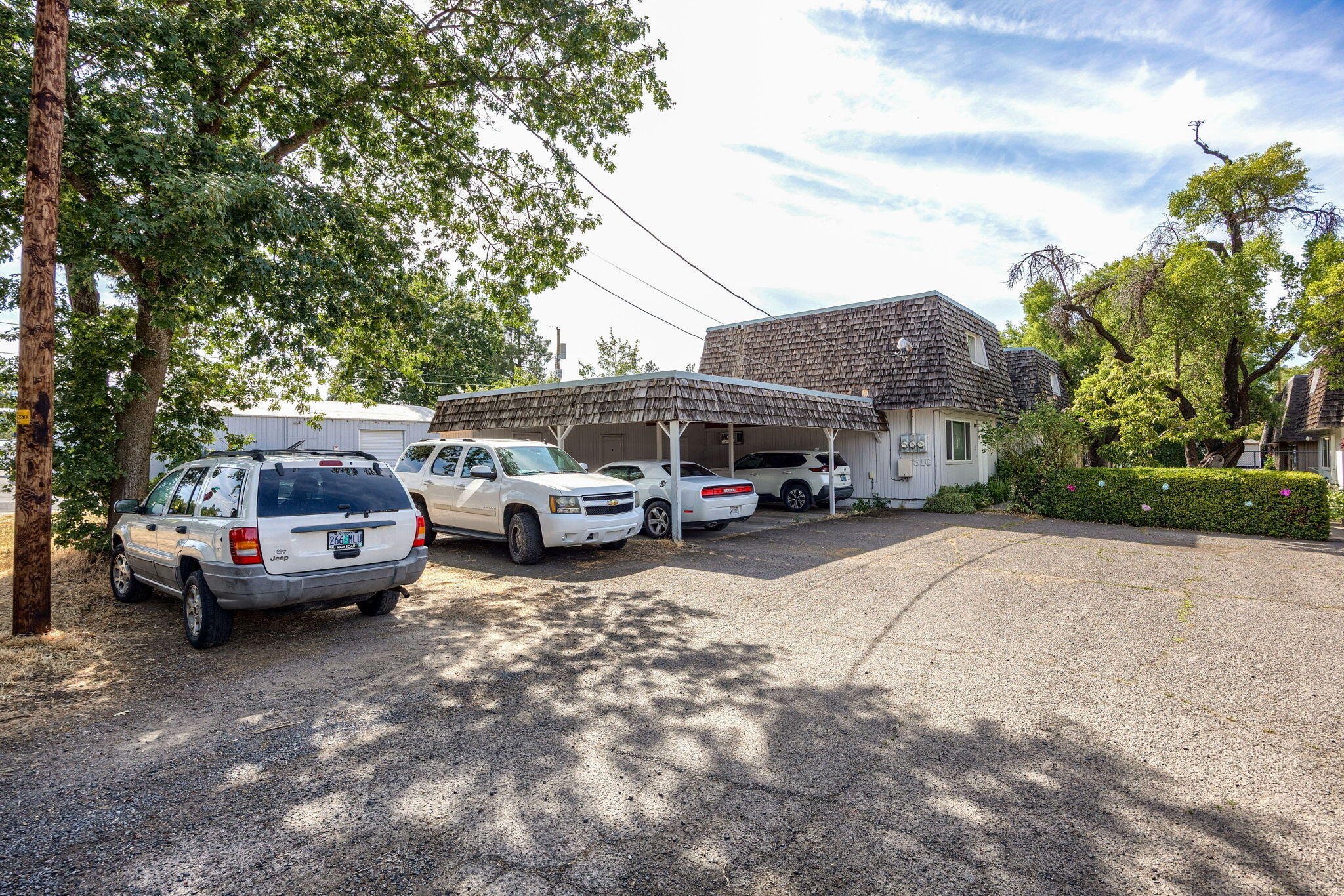 April Addition To The City Of Phoenix - Residential Income