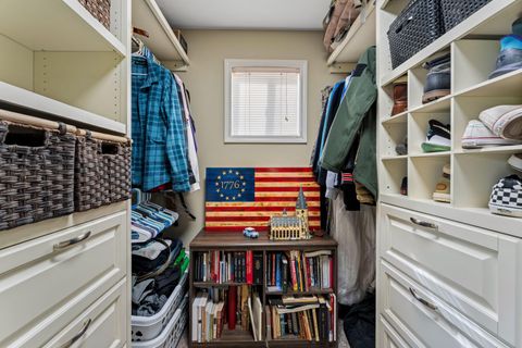 Tiny photo for 1204 Heather Lane, Central Point, OR 97502 (MLS # 220215622)