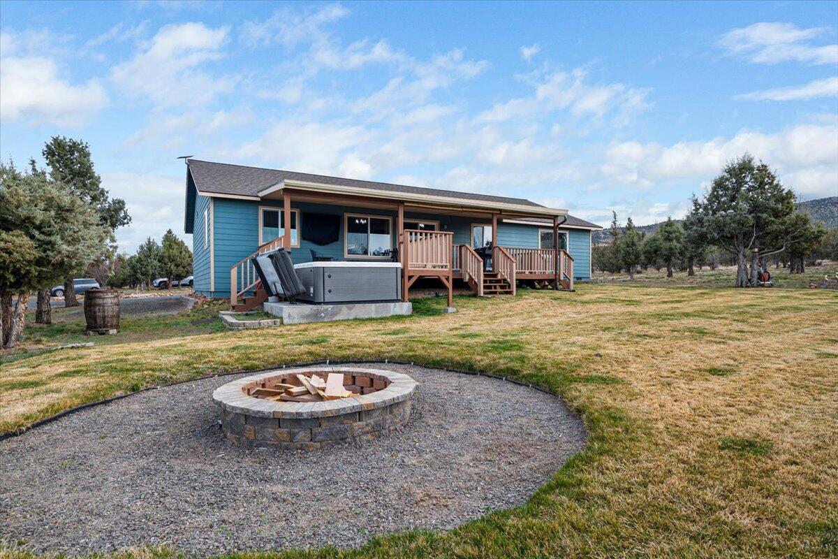 9588 SW Copper Road