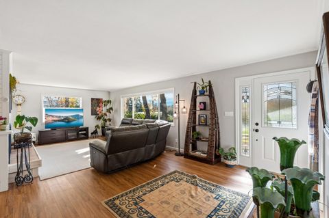 Tiny photo for 2241 Dellwood Avenue, Medford, OR 97504 (MLS # 220212035)