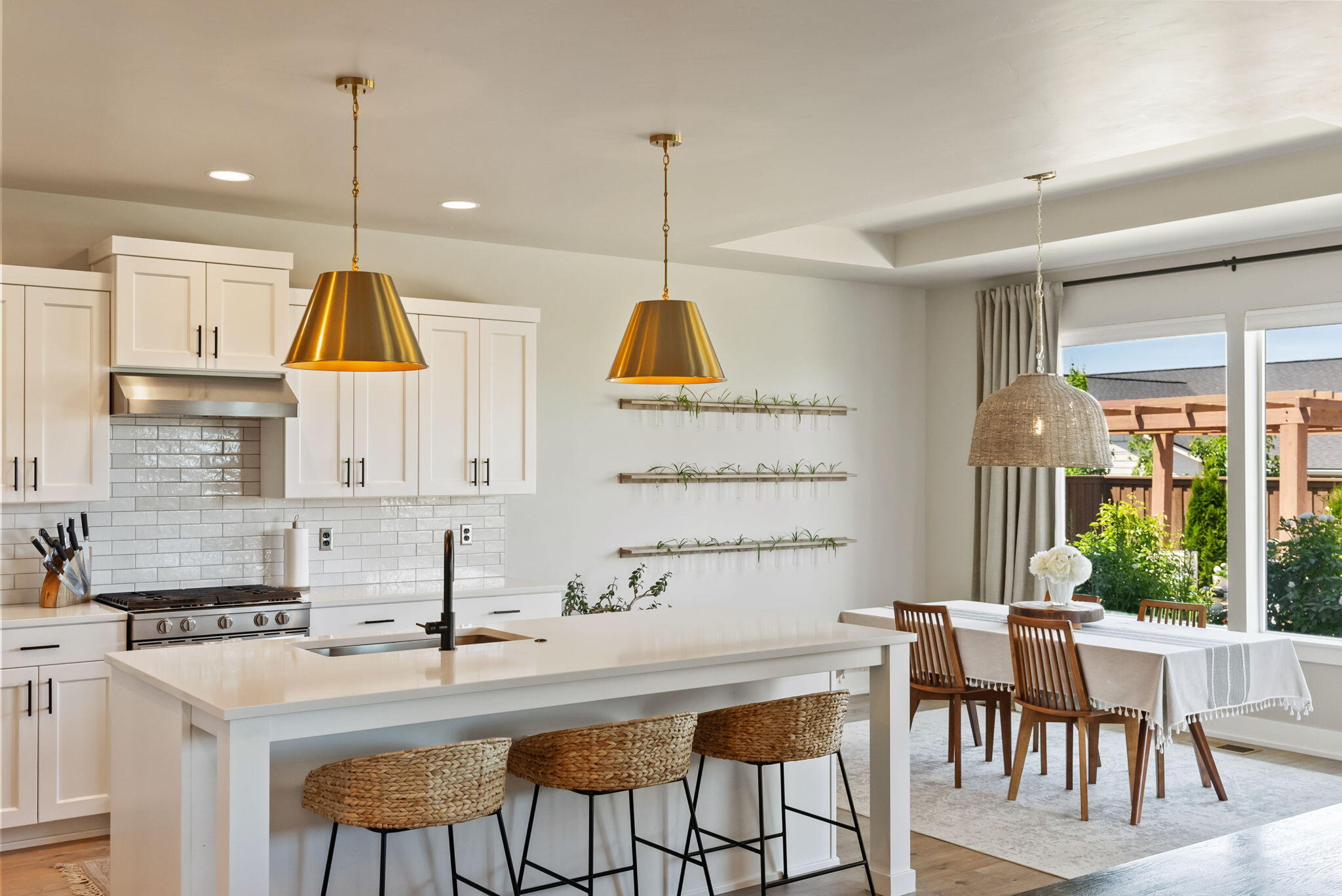 3639 NE Desert Juniper Lane