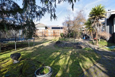 Tiny photo for 2739 Wilkshire Drive, Medford, OR 97504 (MLS # 220220157)