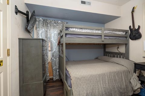 Tiny photo for 2739 Wilkshire Drive, Medford, OR 97504 (MLS # 220220157)