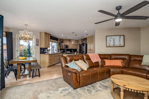 Tiny photo for 2739 Wilkshire Drive, Medford, OR 97504 (MLS # 220220157)