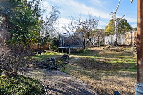 Tiny photo for 2739 Wilkshire Drive, Medford, OR 97504 (MLS # 220220157)