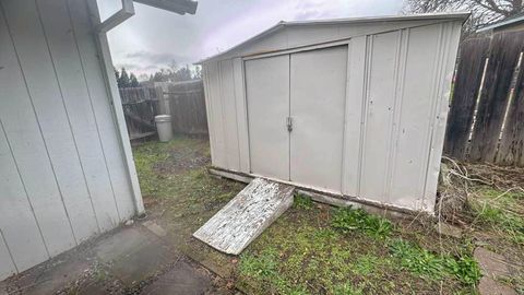 Tiny photo for 1023 NE Primrose Place, Grants Pass, OR 97526 (MLS # 220212771)