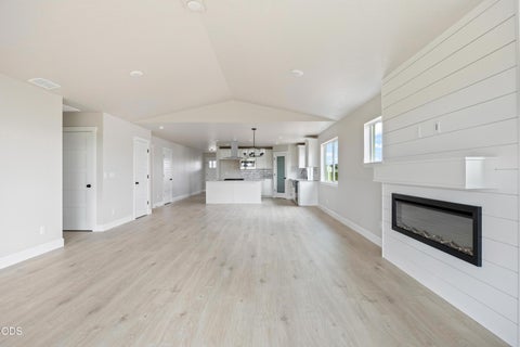 Tiny photo for 1172 NW Fairway Road #148, Madras, OR 97741 (MLS # 220223907)