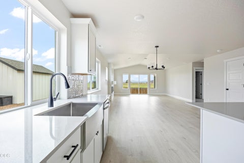 Tiny photo for 1172 NW Fairway Road #148, Madras, OR 97741 (MLS # 220223907)