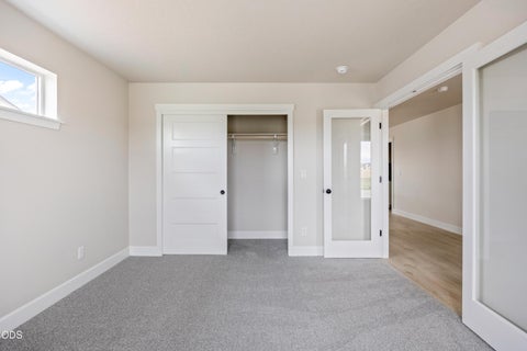 Tiny photo for 1172 NW Fairway Road #148, Madras, OR 97741 (MLS # 220223907)